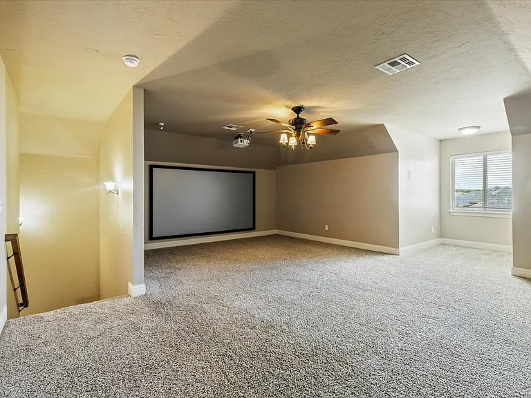 5701 NW Lady Marna Ave — Photo 24