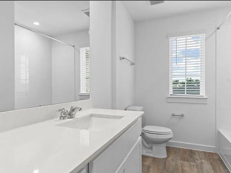 8051 Marchese Dr — Photo 13