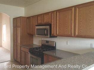 1421 Jemez Loop NE, Rio Rancho, NM 87144