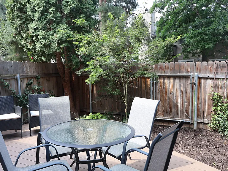2563 S Falling Brook Ln — Photo 9