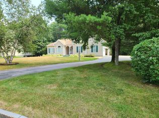18 Hayward Brook Dr, Concord, NH 03301