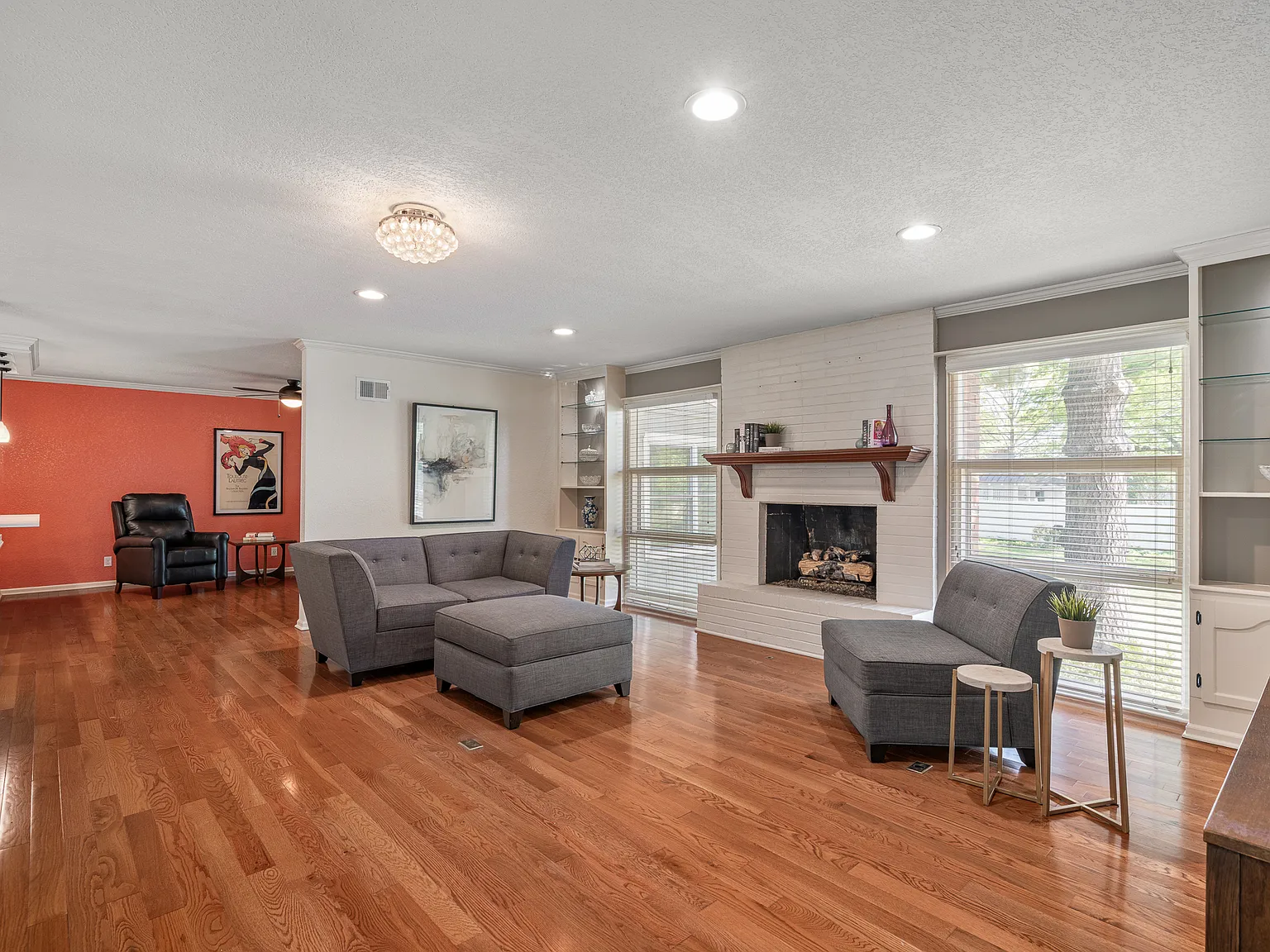 3 bed, 1794 sqft, $2,850 — Photo 3