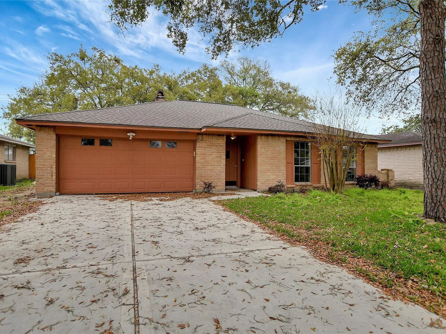 4 bed, 3.0 bath, 2146 sqft, $2,200 — Photo 1