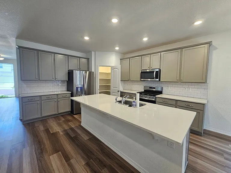 10450 Summer Ridge Dr — Photo 11