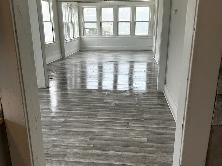 2477 N Detroit Ave #3 — Photo 2
