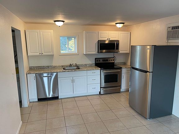 3rd image of 731 Preston Ave #F
