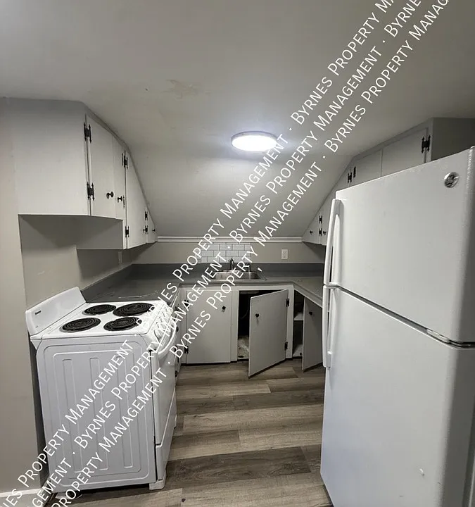 171 Providence St #3