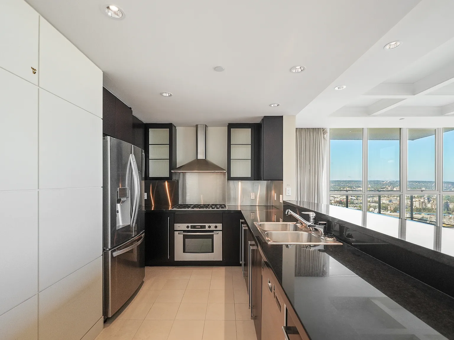 1408 Strathmore Mews Vancouver — Photo 2