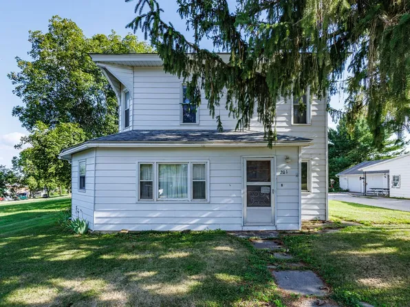 201 W 1st St, Casey, IA 50048