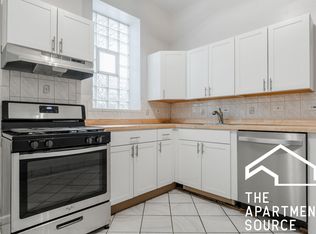 2202 W Belmont Ave #1F, Chicago, IL 60618