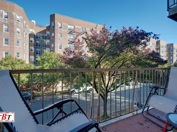 870 East 16th Street image 14 of 28