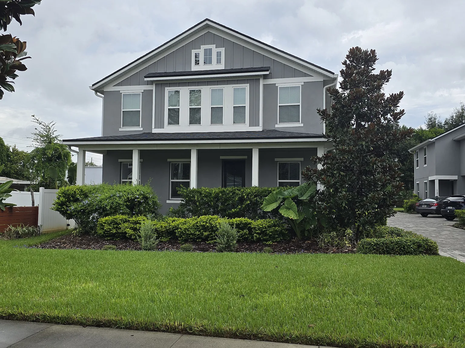 3 bed, 2.5 bath, 1731 sqft, $3,200 — Photo 1