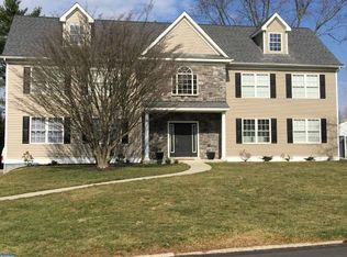 109 Hunt Club Ln, Newtown Square, PA 19073