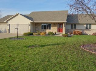 W5972 Peaceful Ln, APPLETON, WI 54915