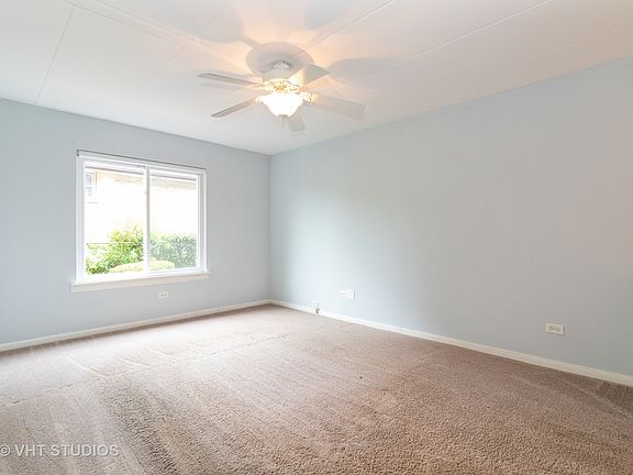 5th image of 13628 Royal Ct APT 802