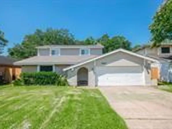 16418 Blackhawk Blvd, Friendswood, TX 77546