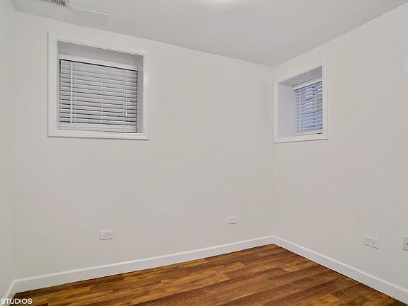 4th image of 2741 W Fullerton Ave #G