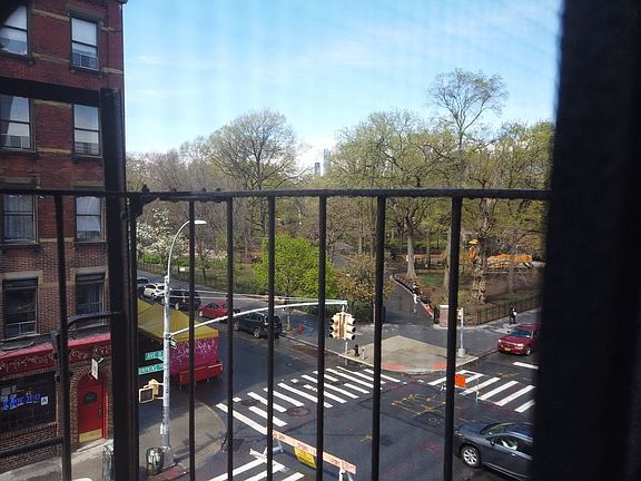 3rd image of 184 E 7th St APT 8