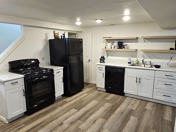 3rd image of 63 S Sage Dr #2