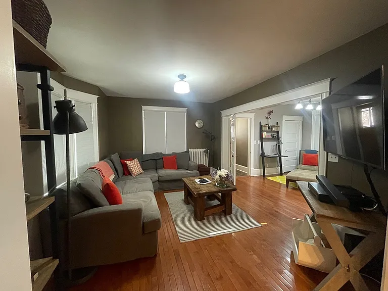 4453 York Ave S — Photo 19