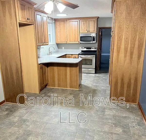 121 Chipwood Ln — Photo 29