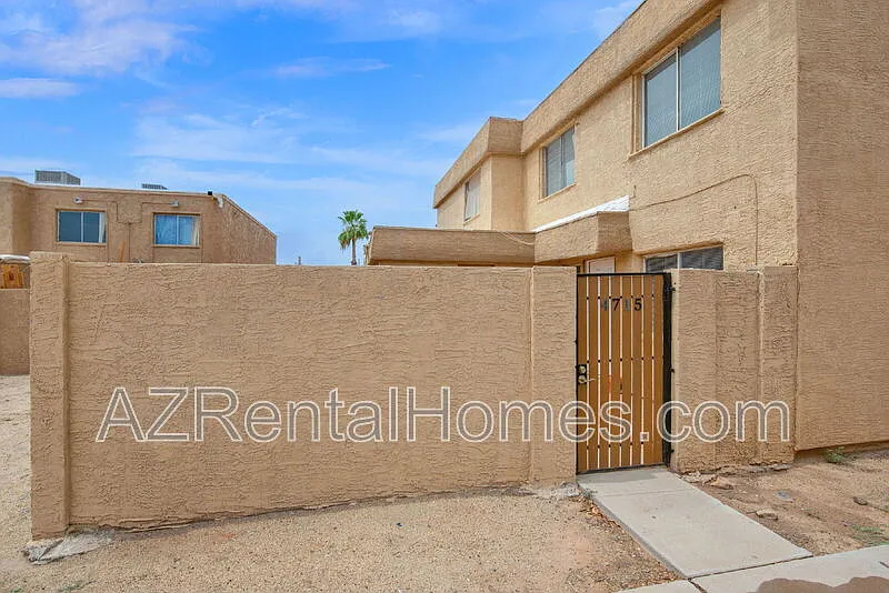 2 bed, 1.0 bath, 924 sqft, $1,295 — Photo 4