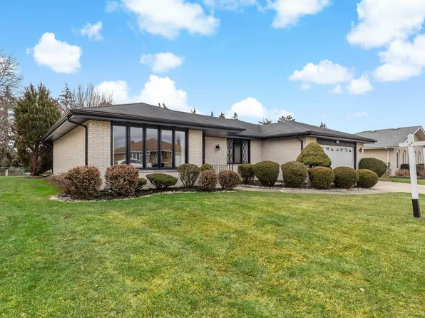 7337 Mimosa Dr, Orland Park, IL 60462
