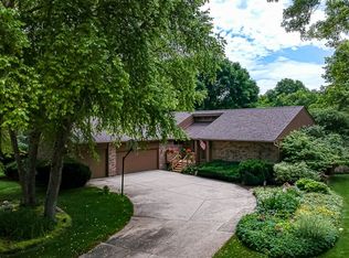 9604 Hammontree Dr, Urbandale, IA 50322