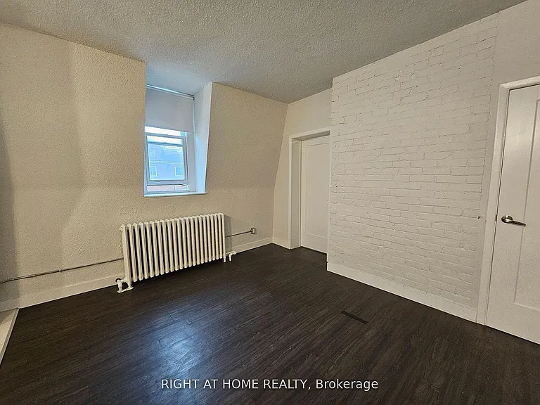 72 Wellesley St E #203 — Photo 14