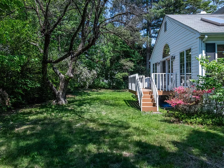 177 Puritan Dr — Photo 36