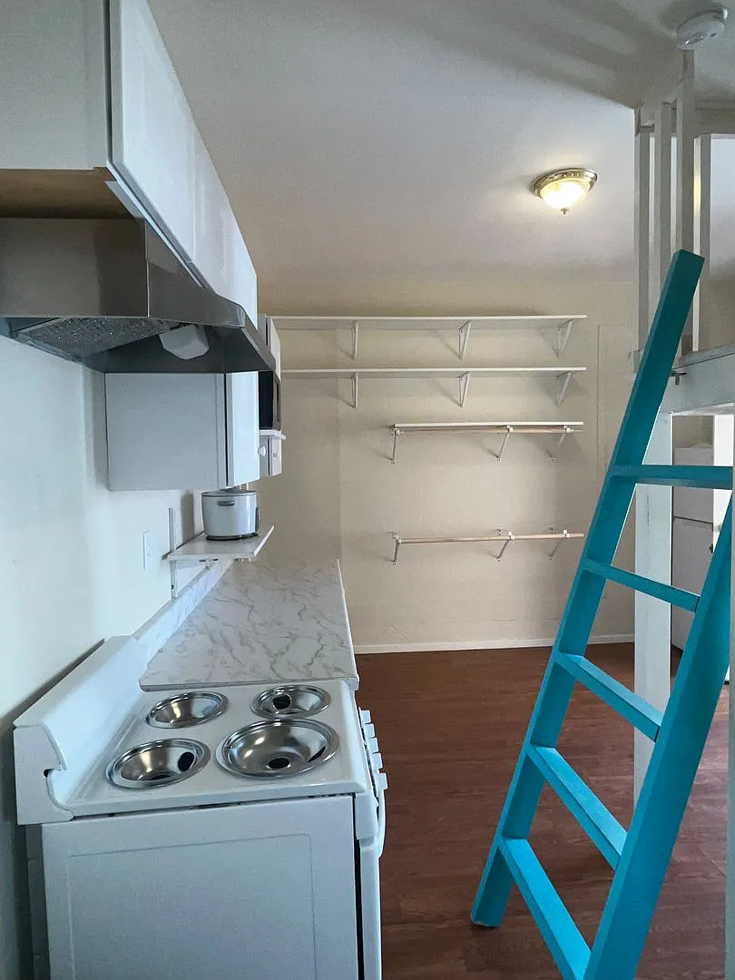 Property Fulmer Dr. — Photo 2