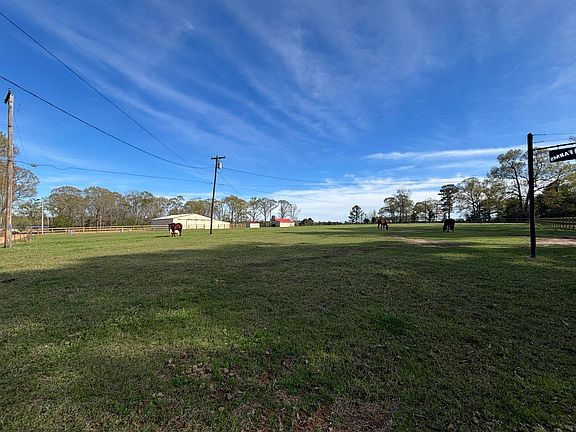 3rd image of 267 Roberson Rd