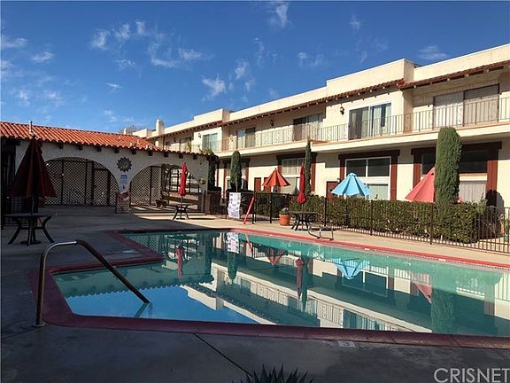 3rd image of 5229 Balboa Blvd Unit 43