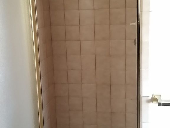 4th image of 58392 Carlyle Dr