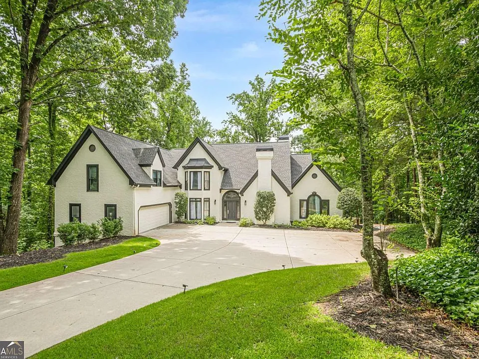 700 S Brighton Ct NW
