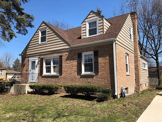423 N Maple St photo 1
