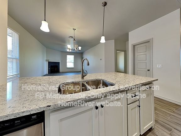 5th image of 1206 Highlands Dr