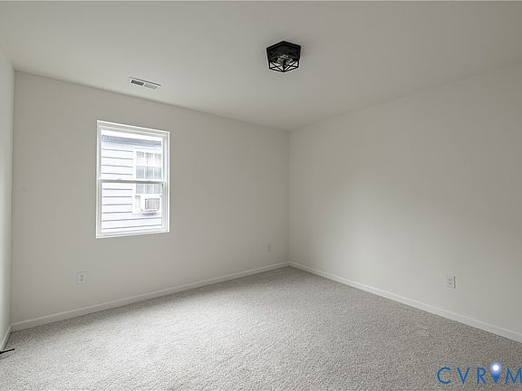 4th image of 1516 Custer St