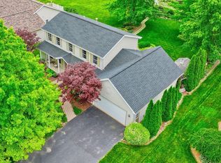 12 Leah Ln, North Chili, NY 14514