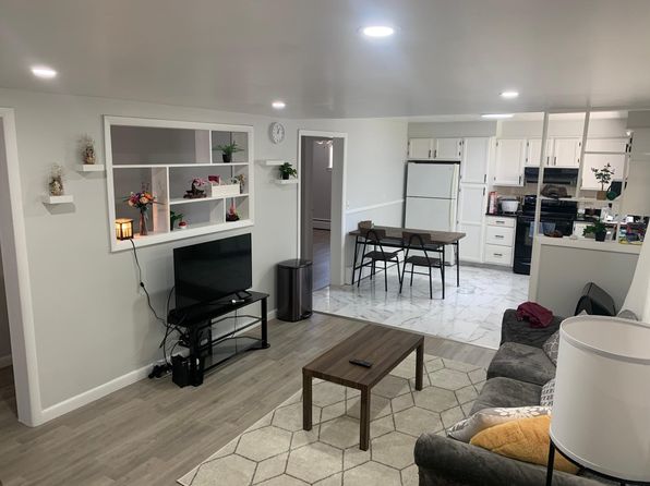 214 Sand Creek Rd #B