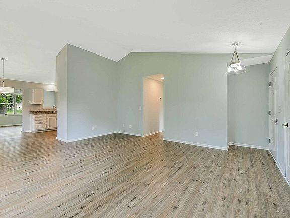 5th image of 1856 Candlewood Dr