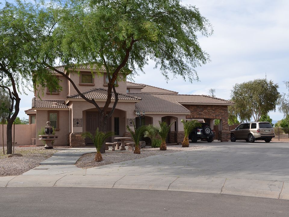 1st image of 258 E Paso Fino Way