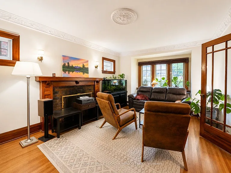 112 Clendenan Ave — Photo 4
