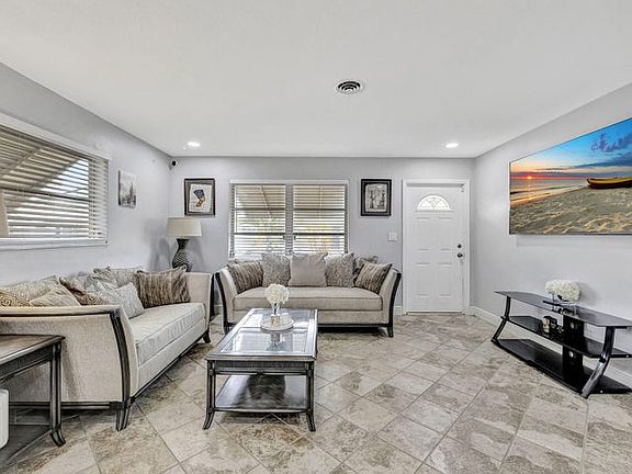 4th image of 4901 NW 27th Way