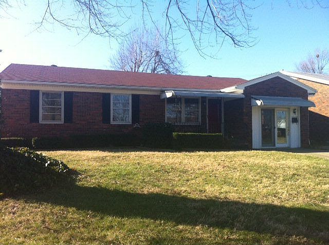 1st image of 3520 Lewis Ln