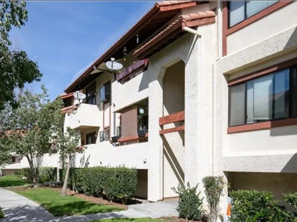 18193 Sundowner Way Unit 816, Santa Clarita, CA 91387