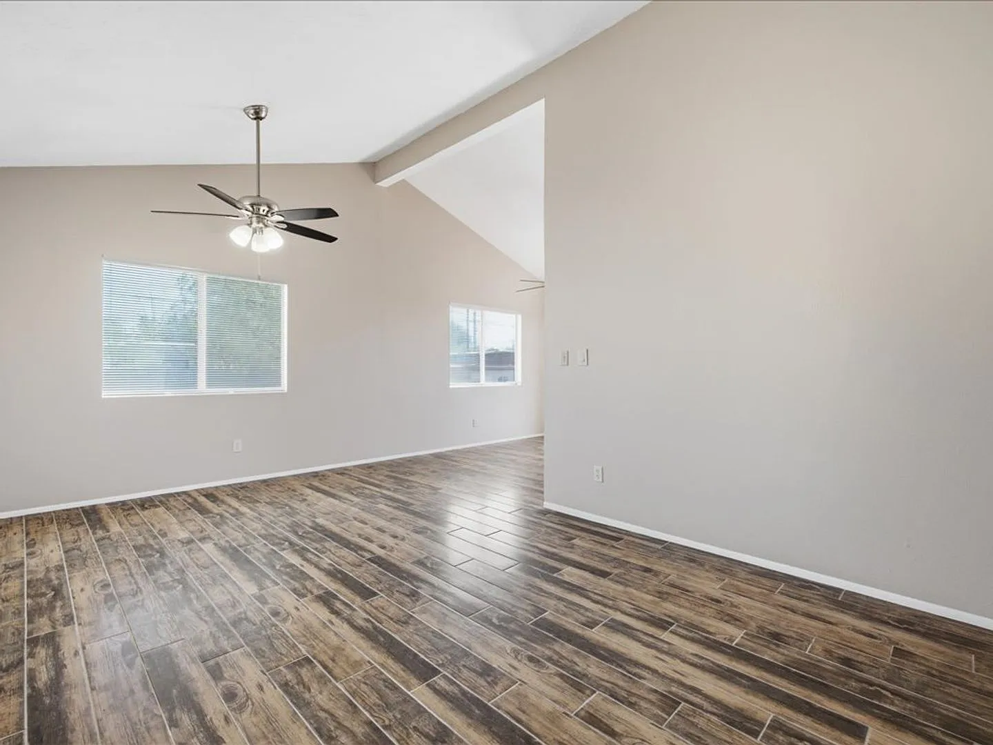Charming 2-Bedroom Home with Spacious Yard & Modern Features — Photo 4
