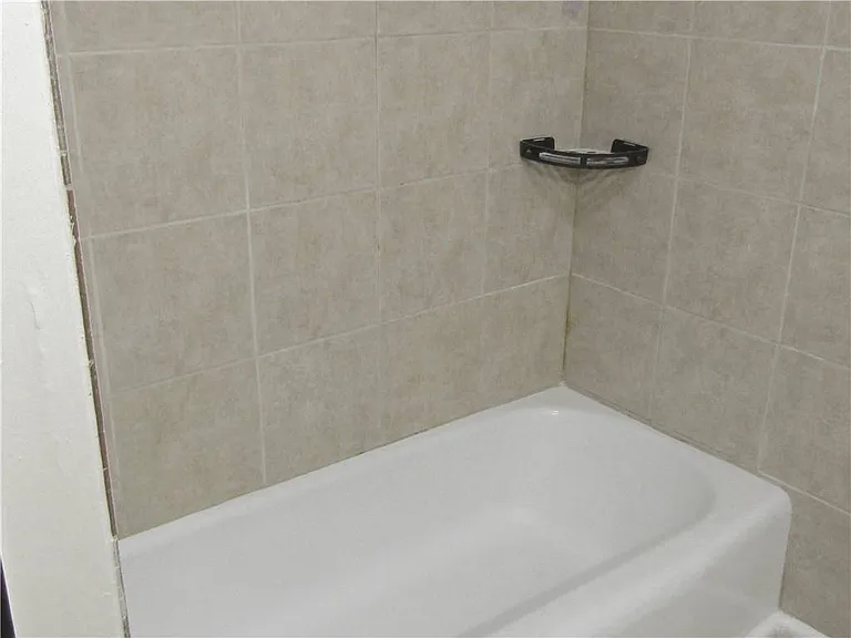 129 Fountain Dr — Photo 18