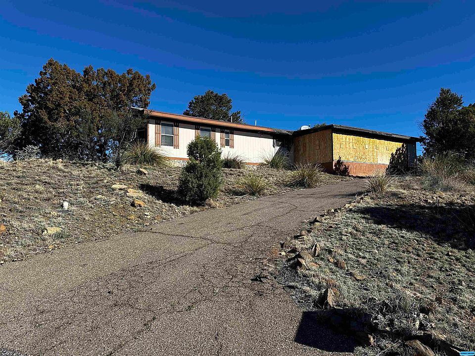 2nd image of 4931 Pinon Ln