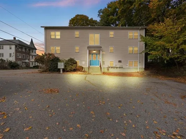 381 Old River Rd APT 4, Lincoln, RI 02838